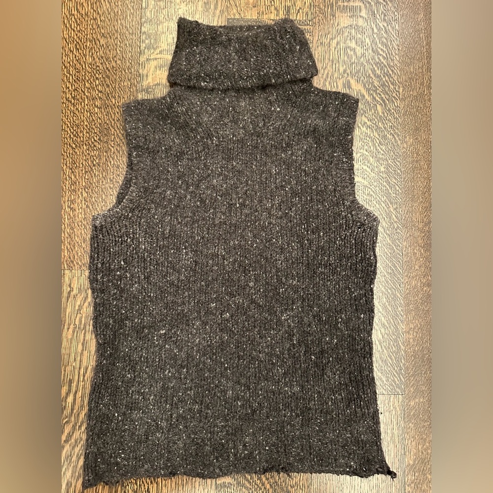 DKNY 100% Cashmere Sweater
